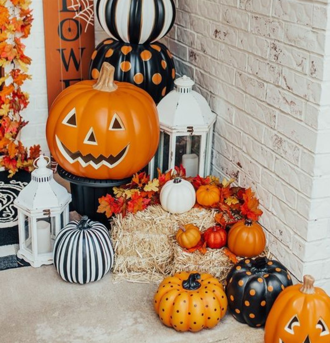 CREATING STYLISHLY SPOOKY HOME INTERIORS HALLOWEEN DECOR