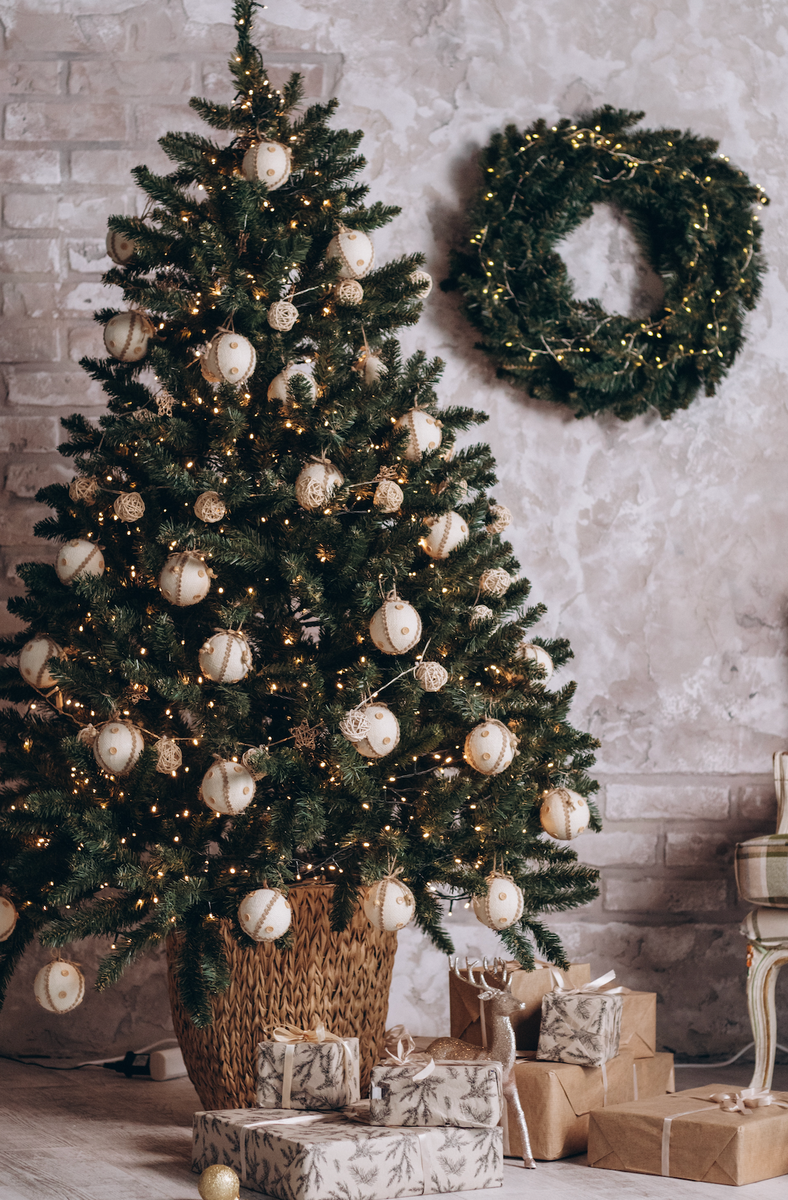 How to find Christmas mood when you lack it?