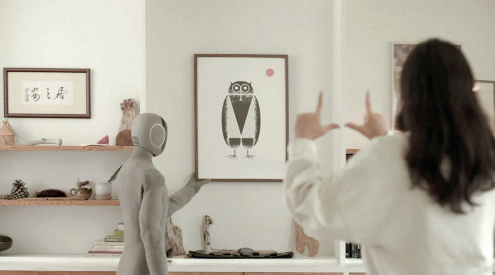 Neo-Gamma Unveils 1X Humanoid Home Robot, Blurring the Line Between AI and Daily Life