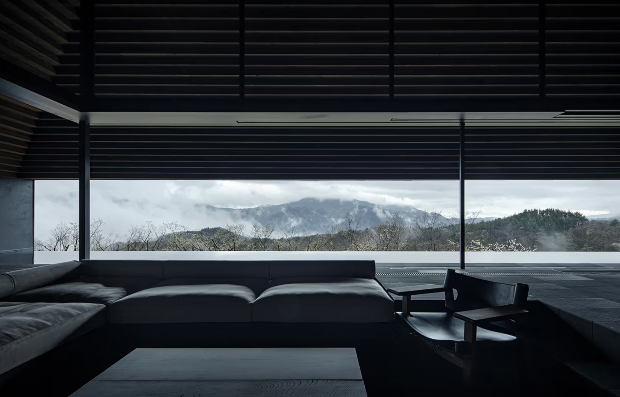 NOT A HOTEL MINAKAMI TOJI: A Tranquil Mountain Retreat in Japan