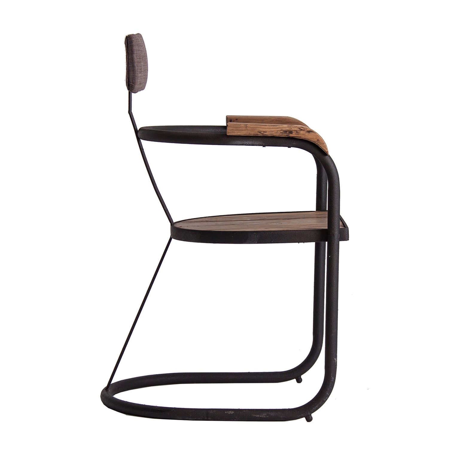 DAHOD CHAIR