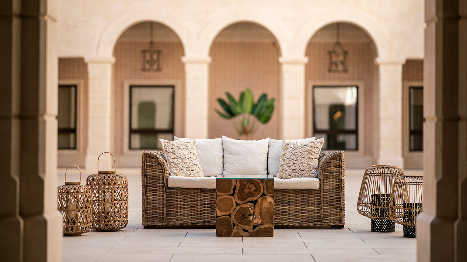 GHIARE CANDLE HOLDER