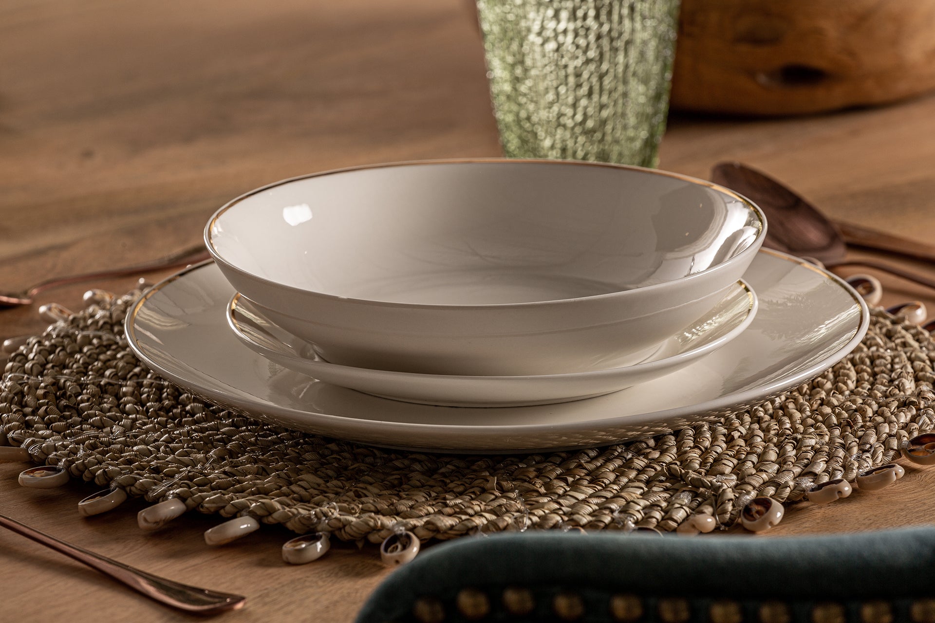 GREG CROCKERY (SET OF 18)