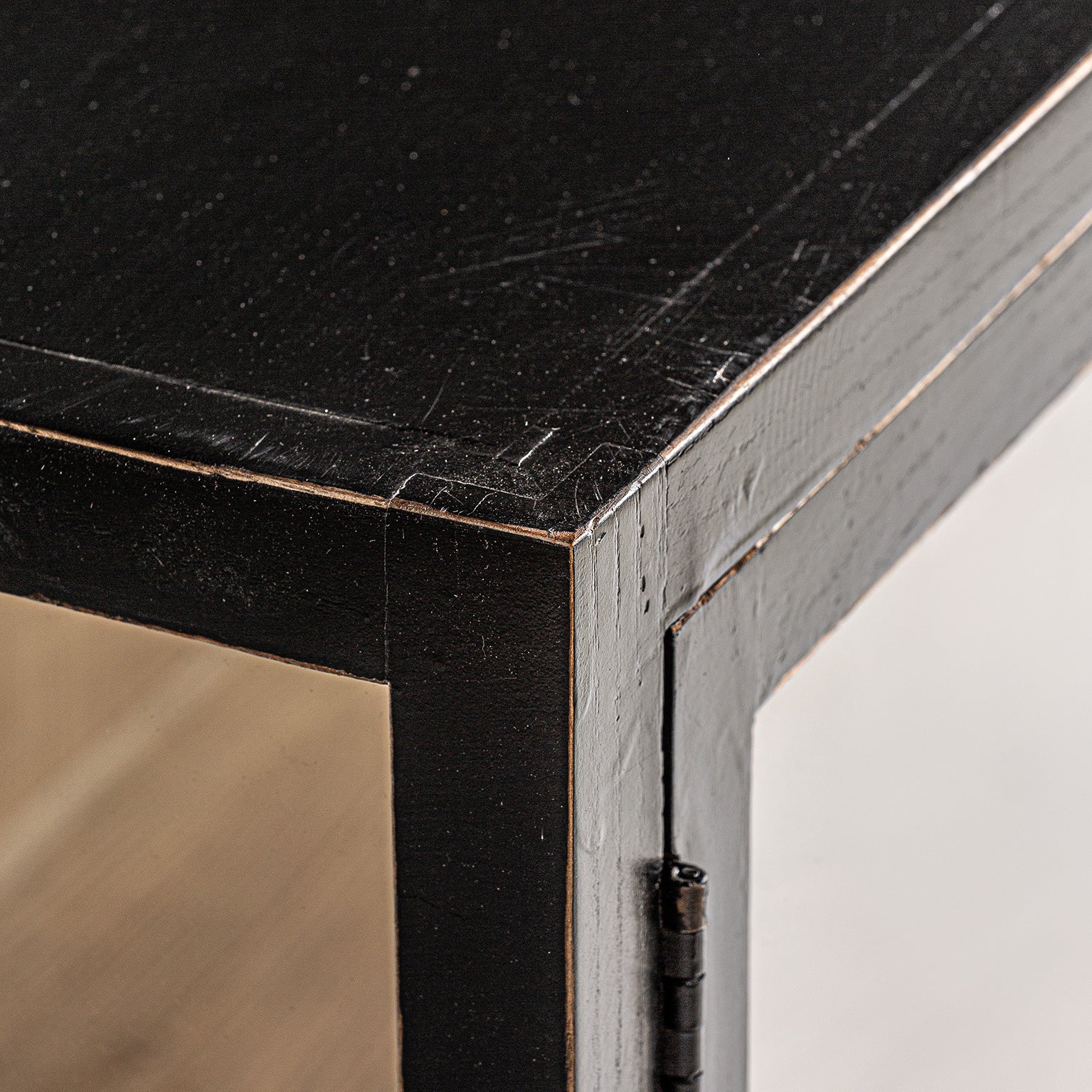 BERN MODULAR DISPLAY CABINET