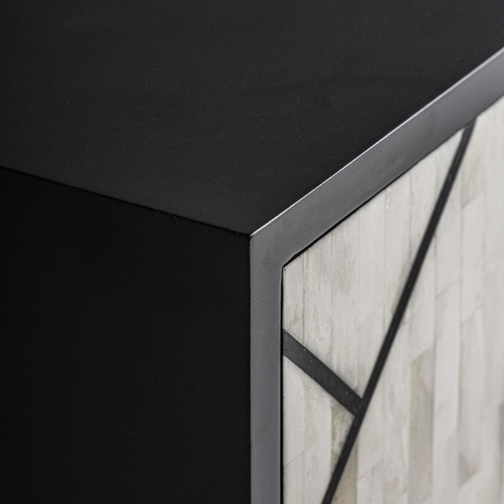 CHARMES BEDSIDE TABLE