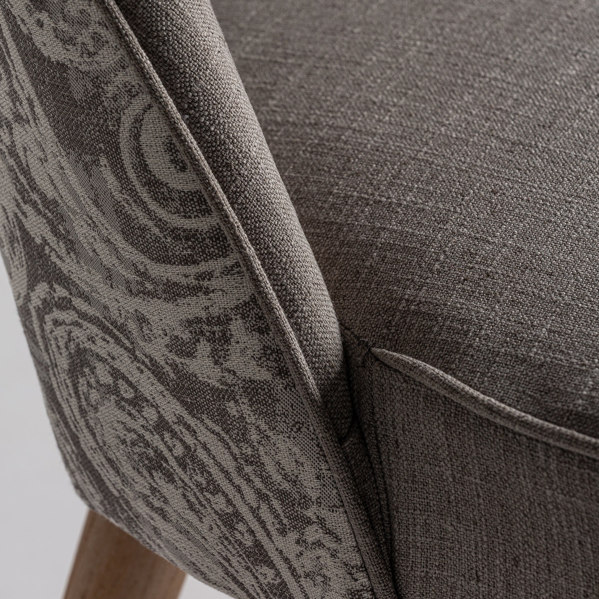 Calce Contemporary Velvet Chair - Grey