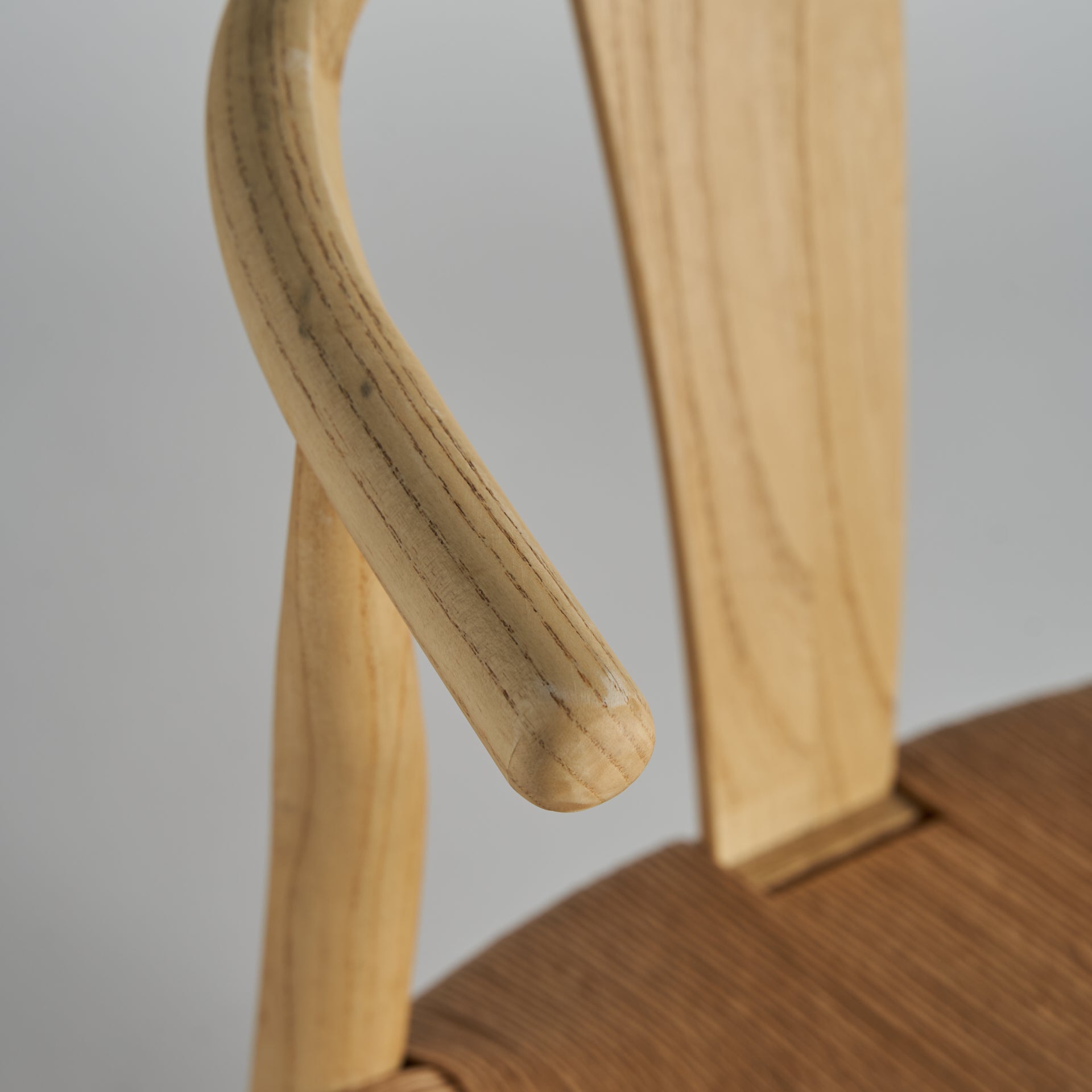 WISHBONE CHAIR