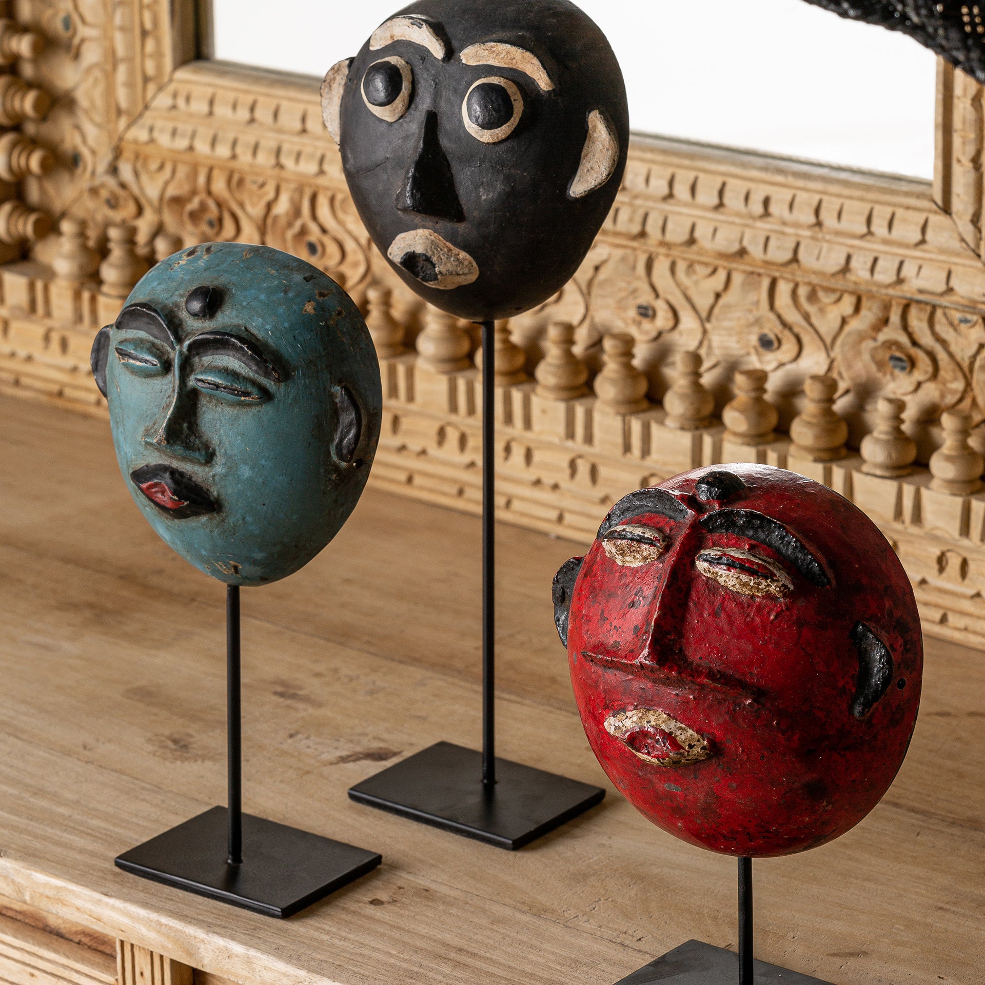 DECORATIVE FIGURE (SET OF 3)