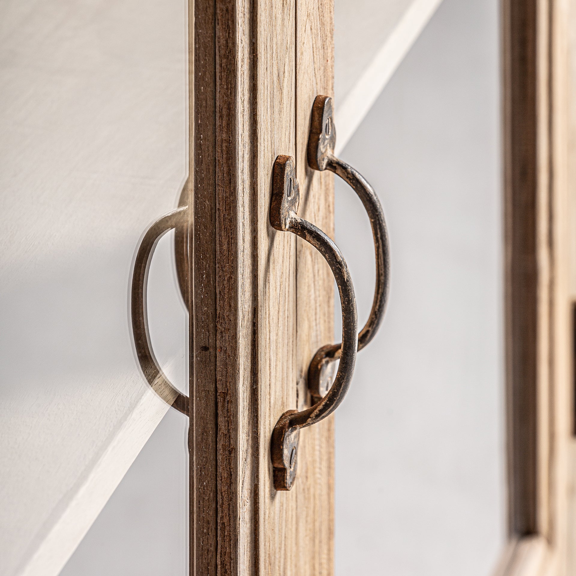 CARRIK GLASS CABINET