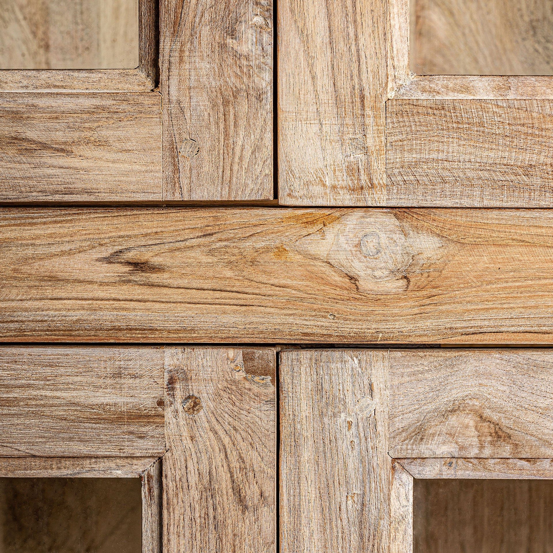 CARRIK GLASS CABINET