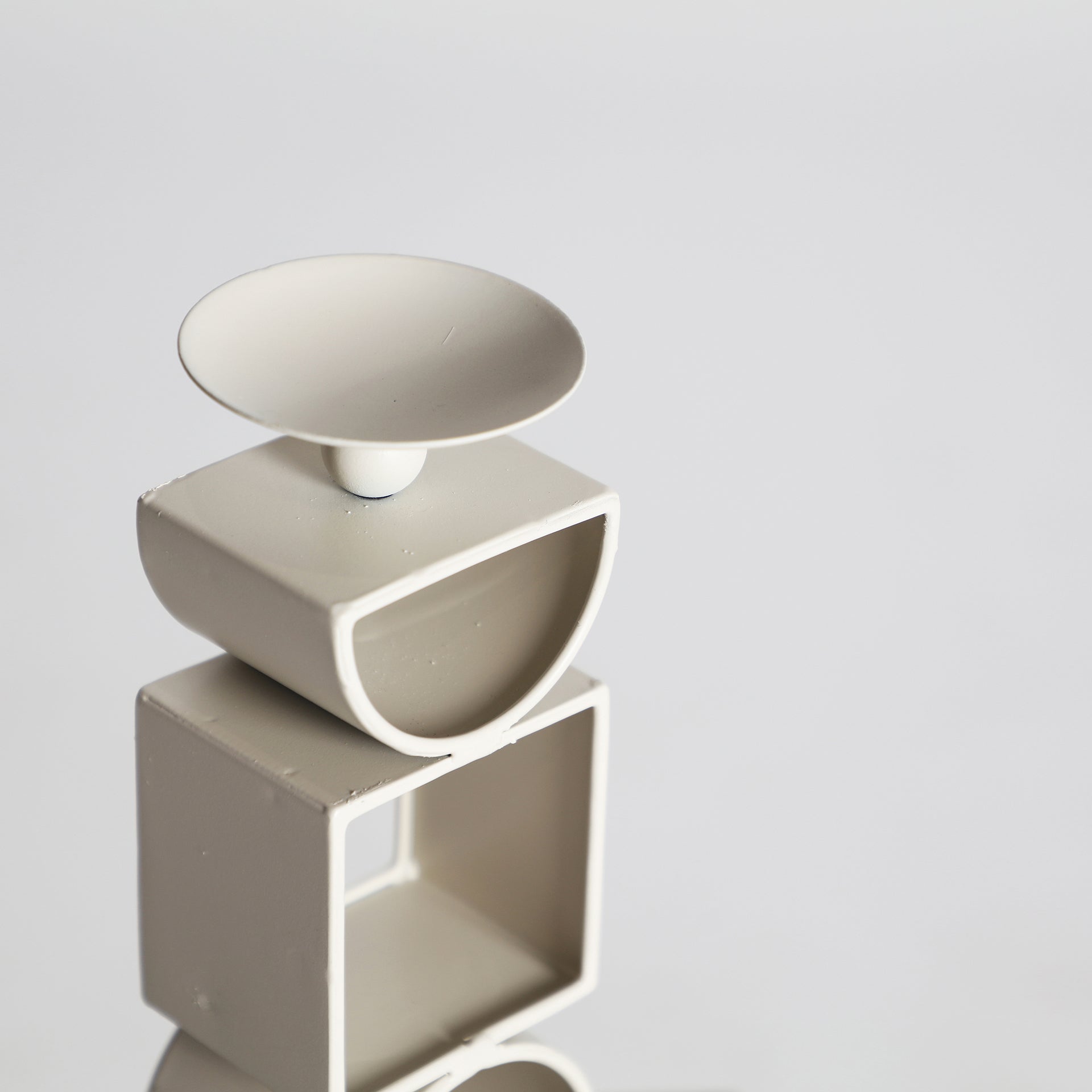 GREYLE CANDLE HOLDER
