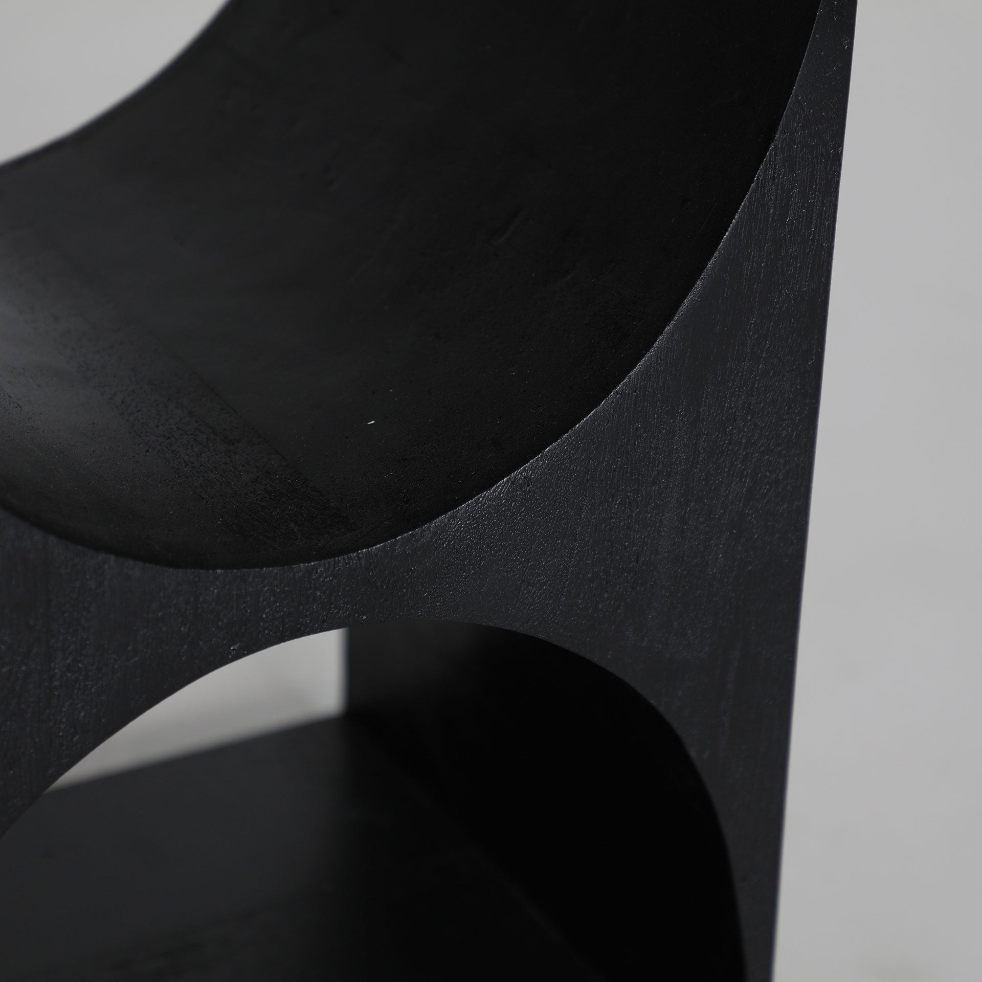 KIRILA SIDE TABLE