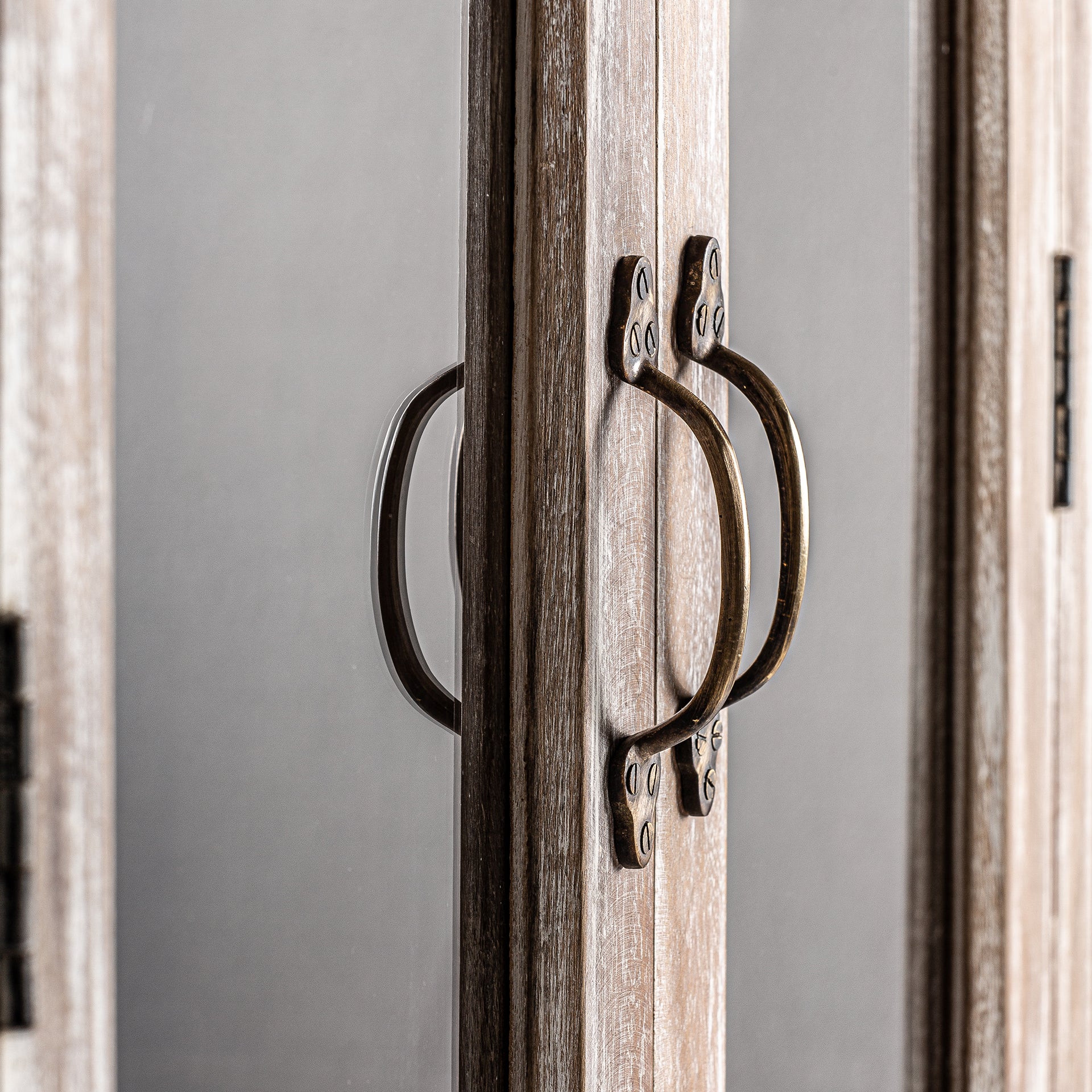 MALUNG GLASS CABINET