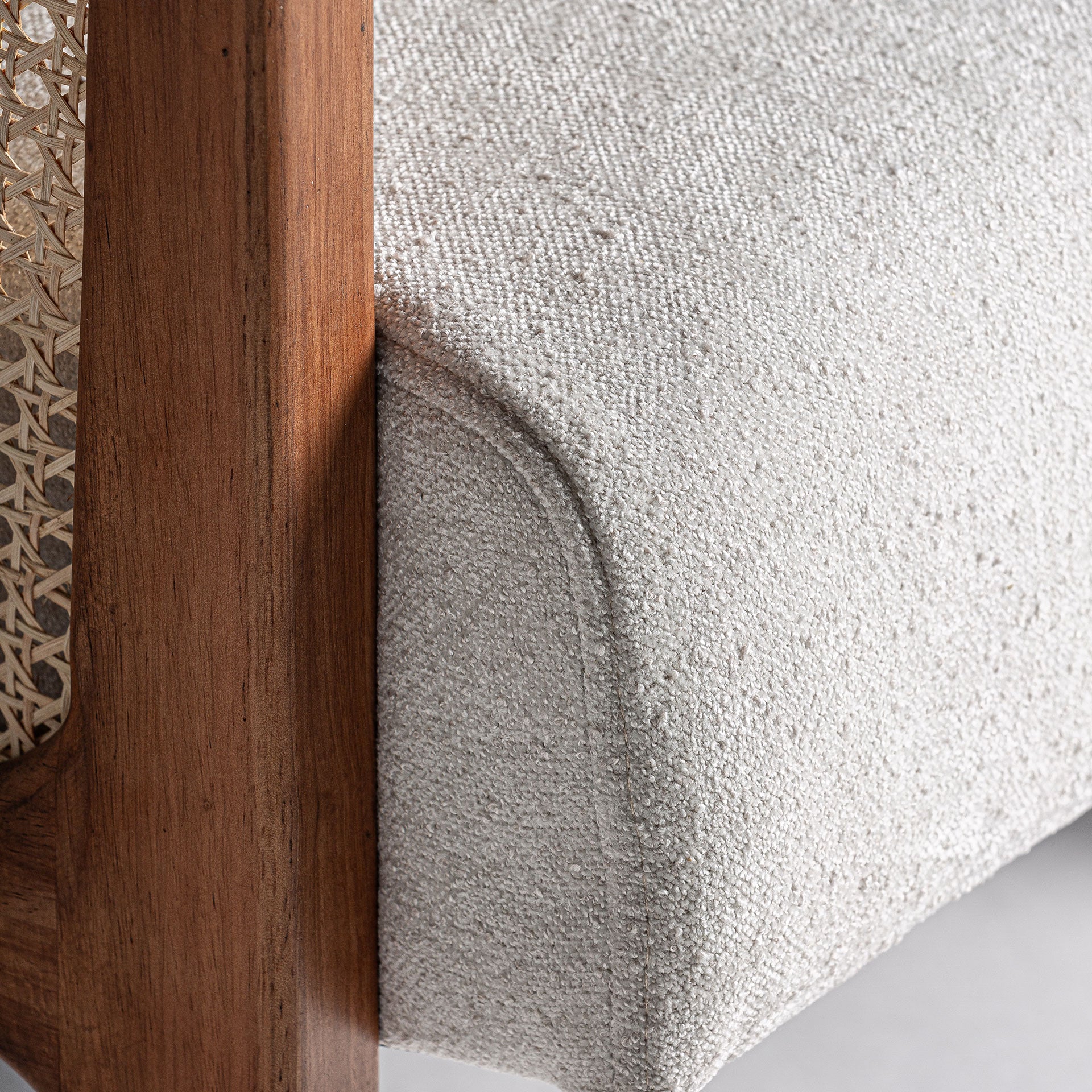GITSBERG ARMCHAIR
