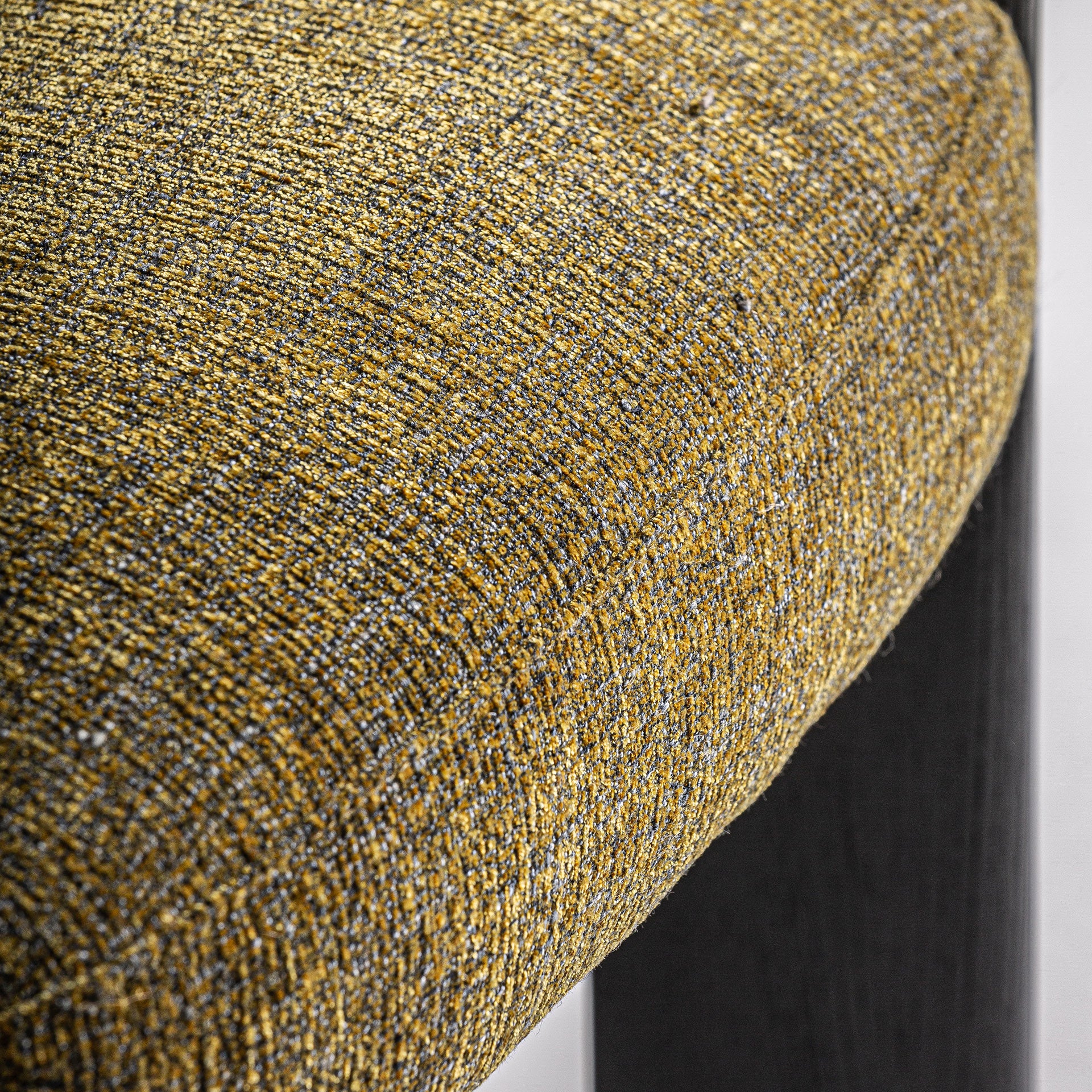 NARA ARMCHAIR