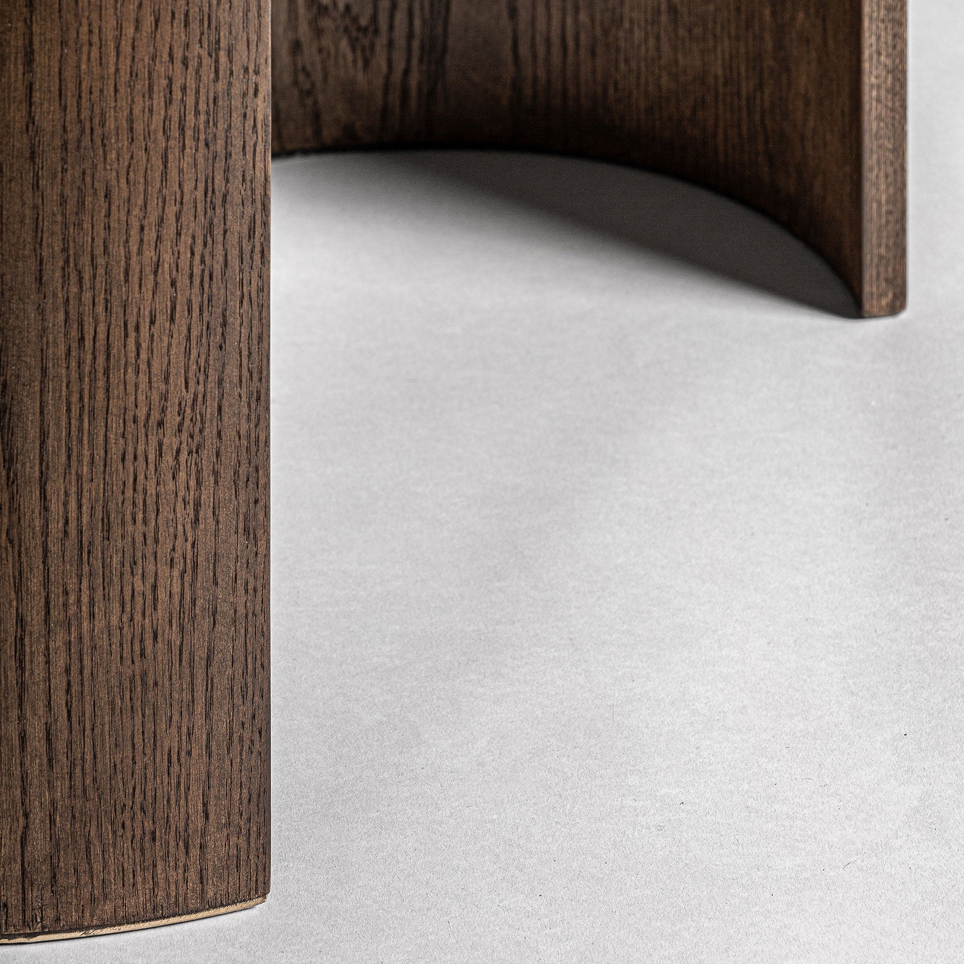 TREIGNAC DINING TABLE