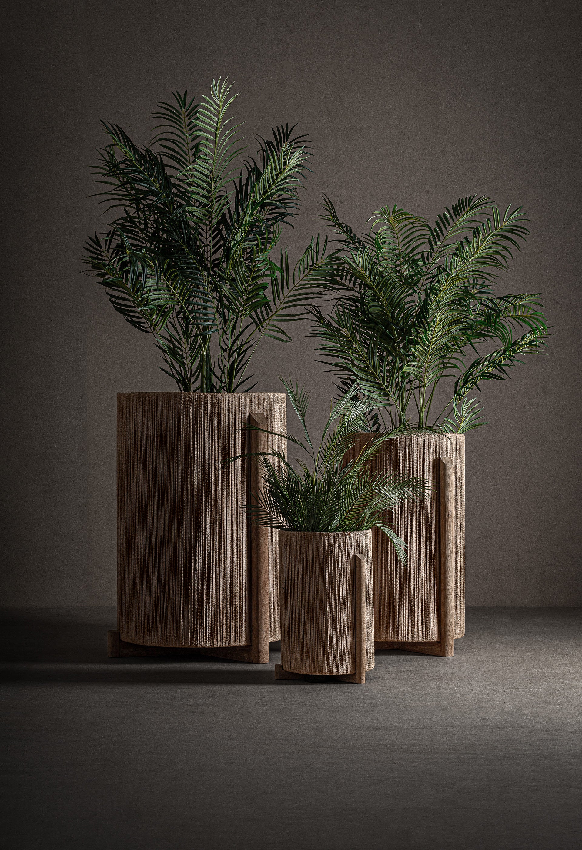 Jacquard Mango Wood Plant Pot with Raffia Detail