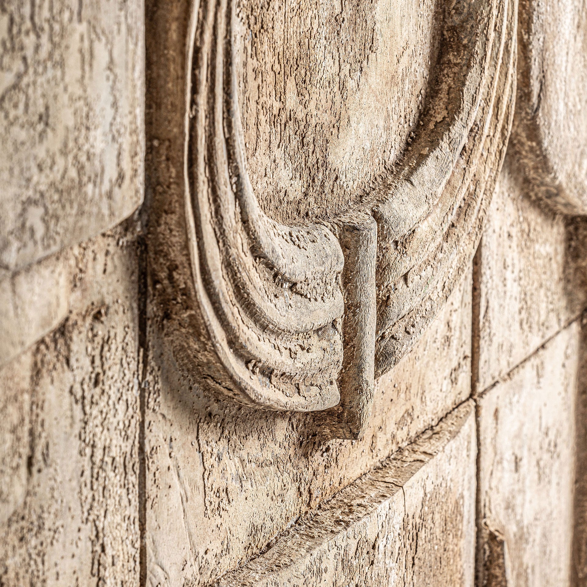 Peylon Ethnic Suar Wood Wall Art - Distressed Brown Finish