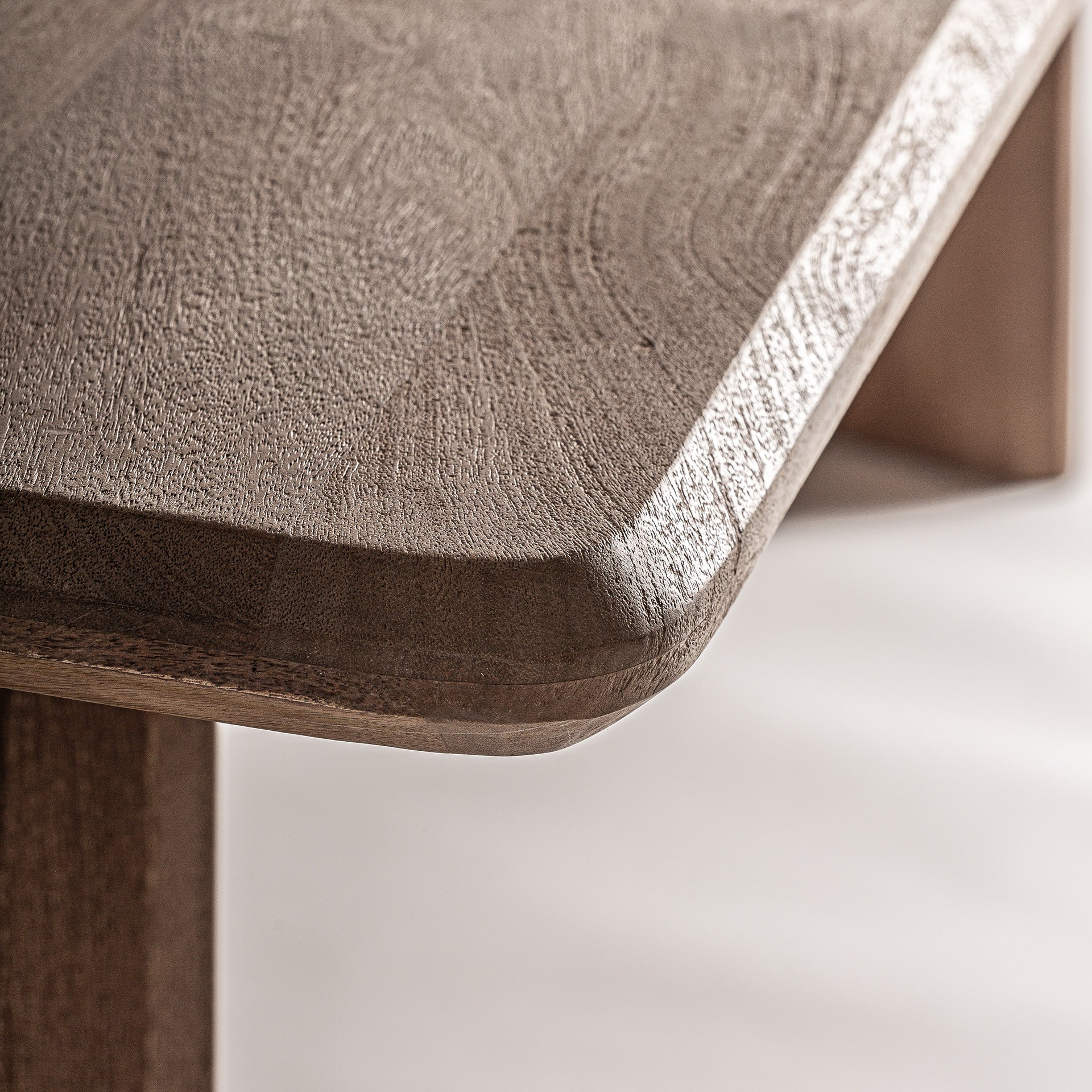 LENDINE DINING TABLE