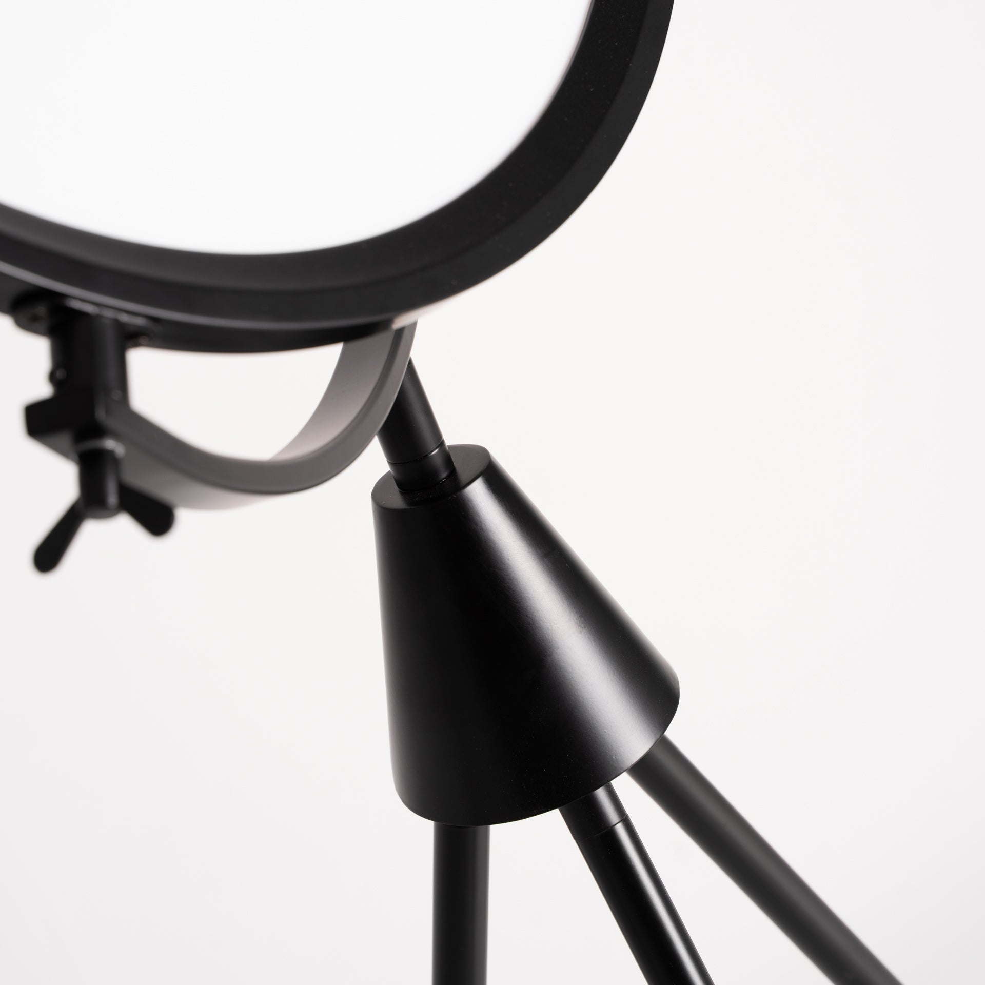 MAE FLOOR LAMP