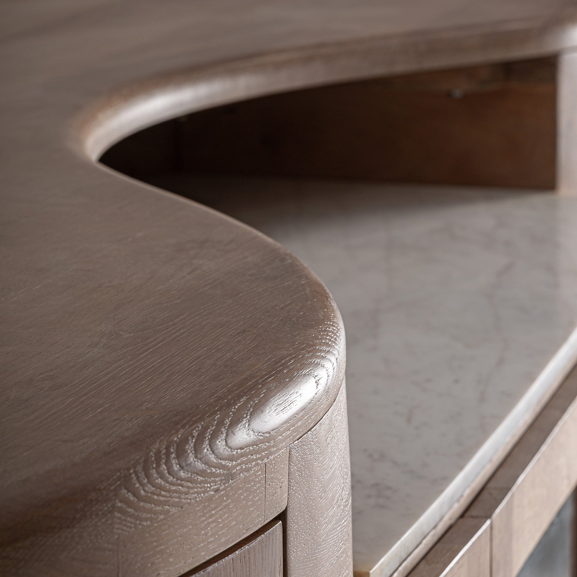 MARBOZ BAR COUNTER