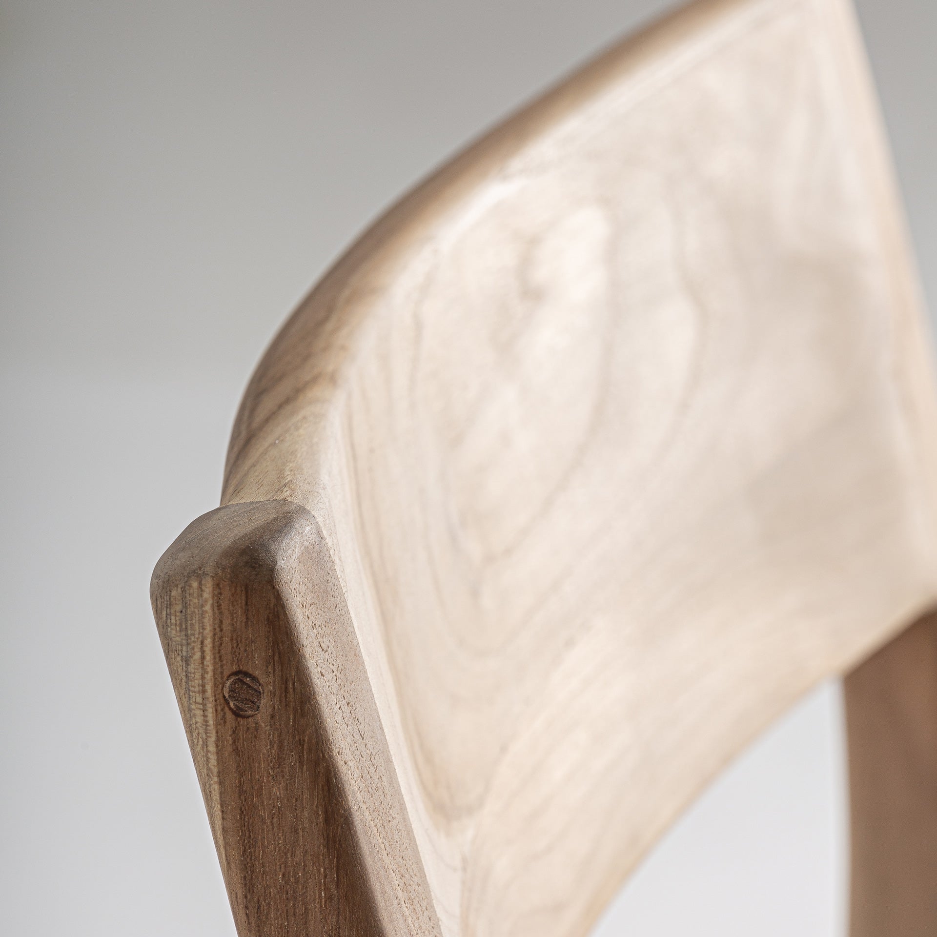 CAEN CHAIR