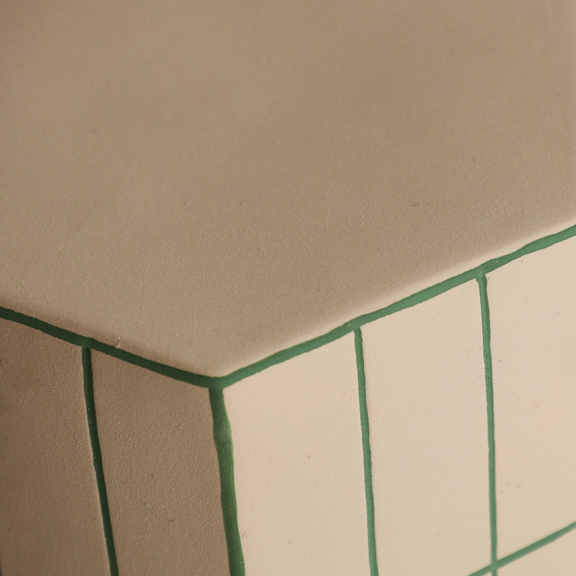 BRODY SIDE TABLE