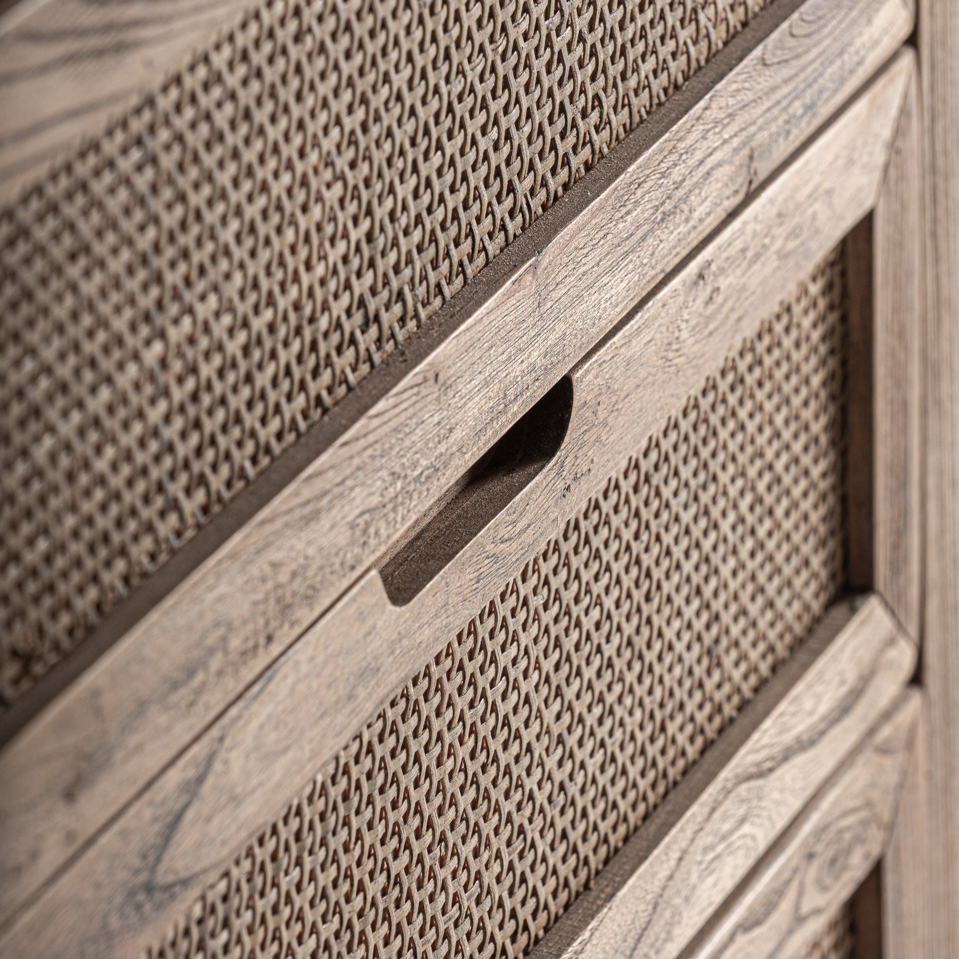 BYREMO BEDSIDE TABLE