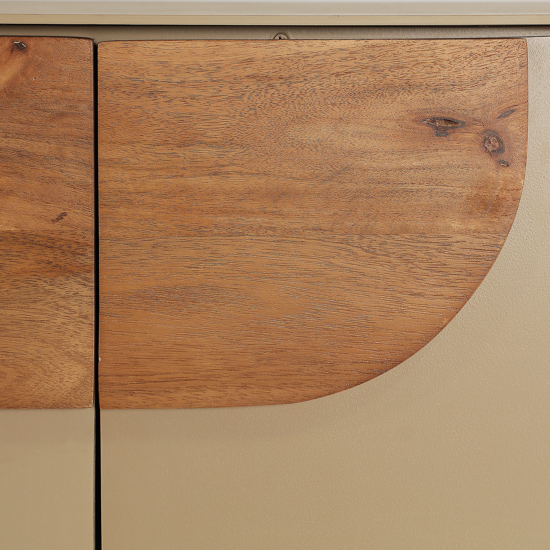 IZAGRE WARDROBE
