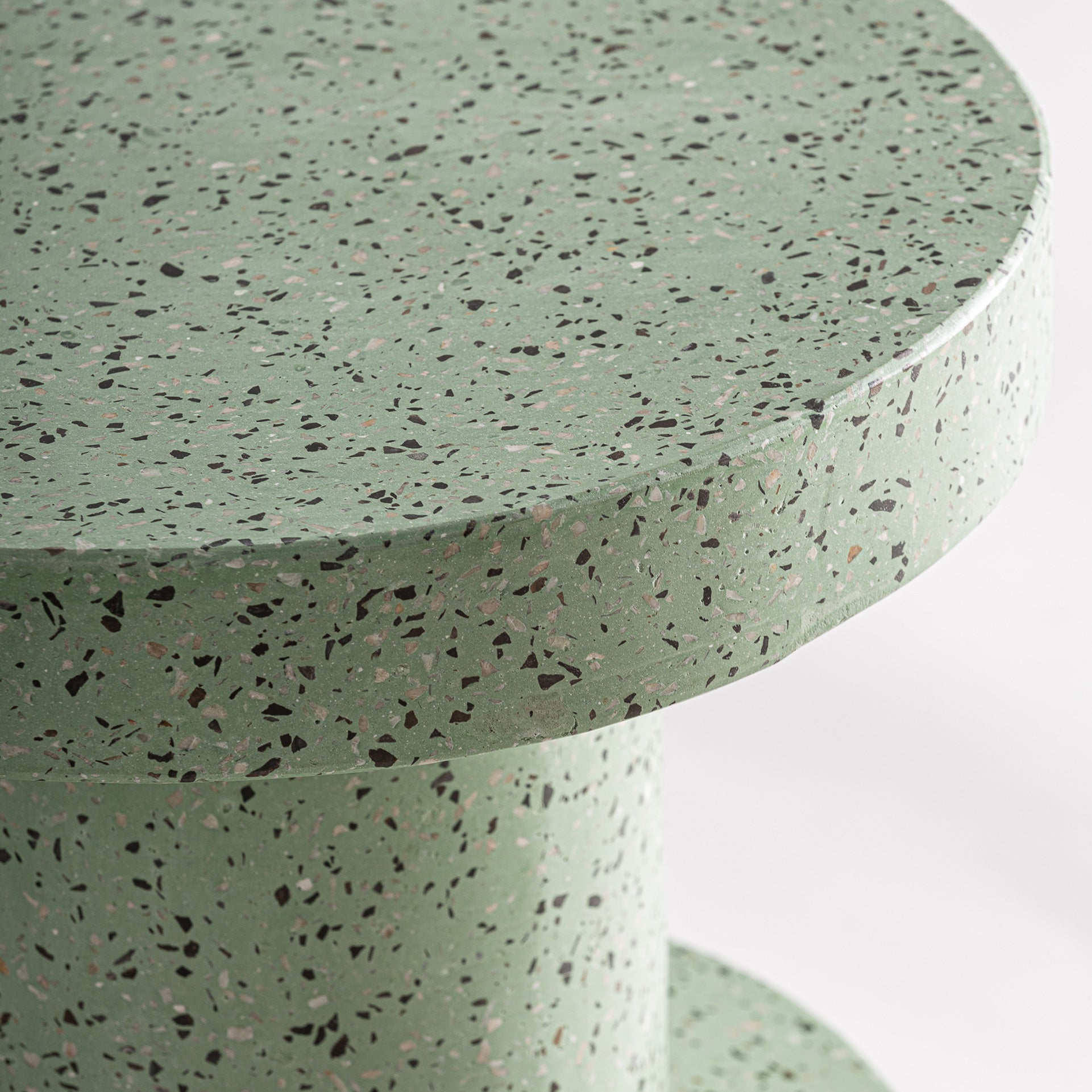 QUETZAL SIDE TABLE