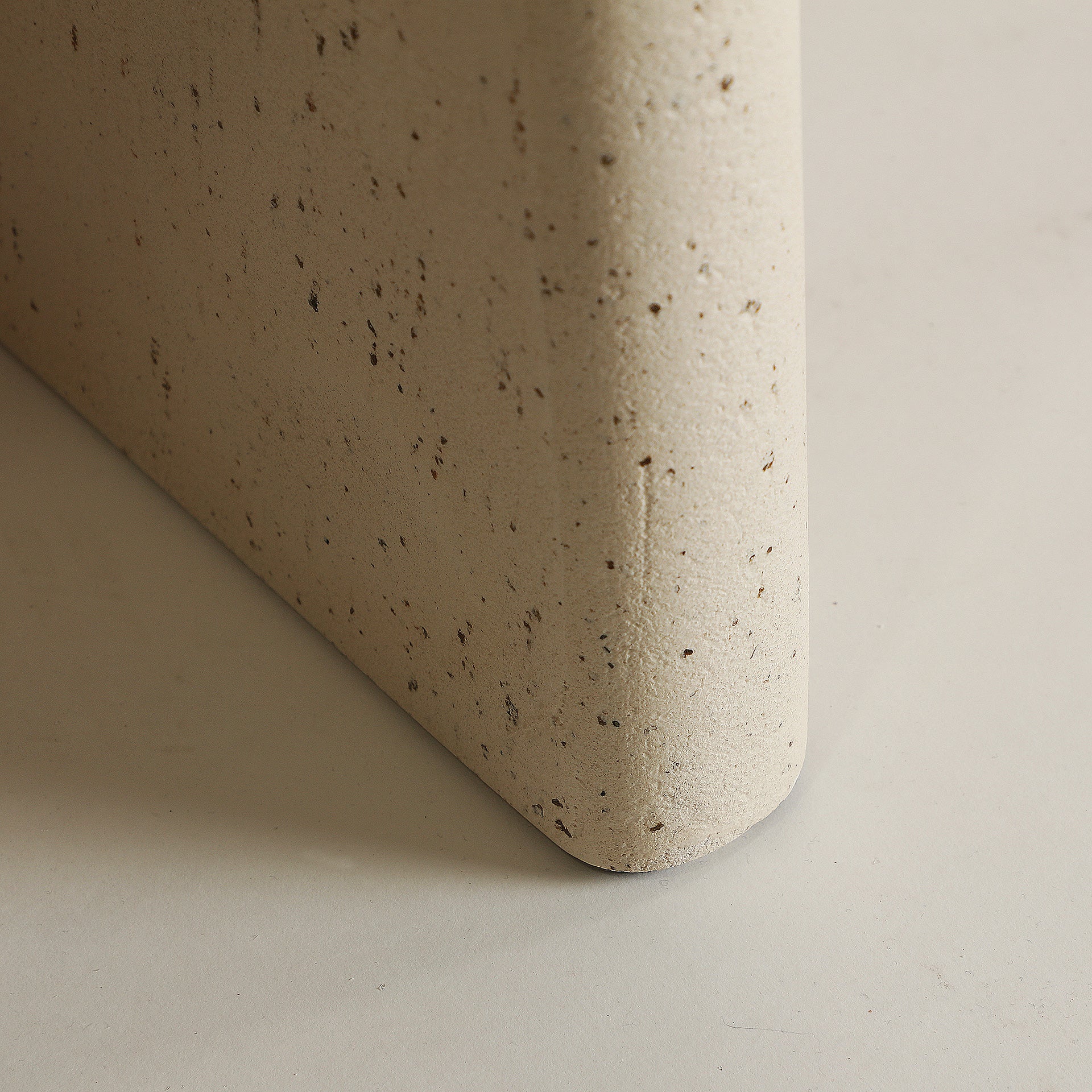 ORCAY DINING TABLE