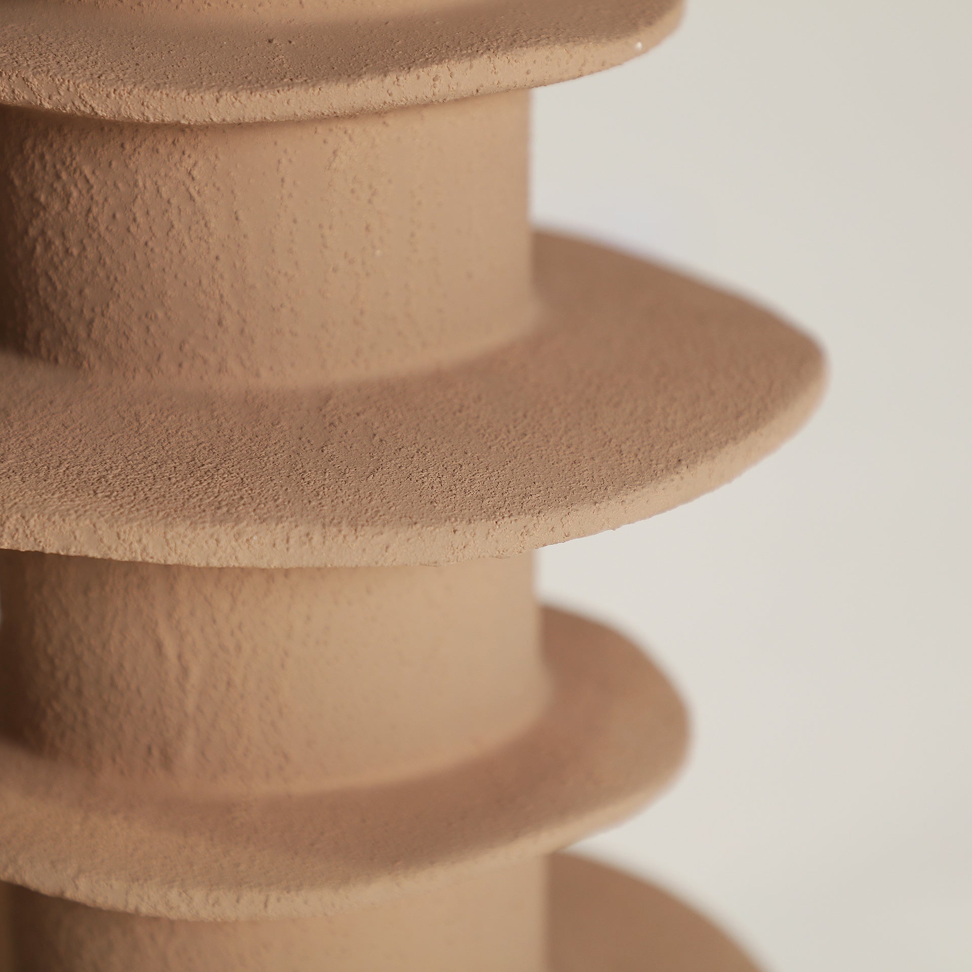LAIGNE TABLE LAMP