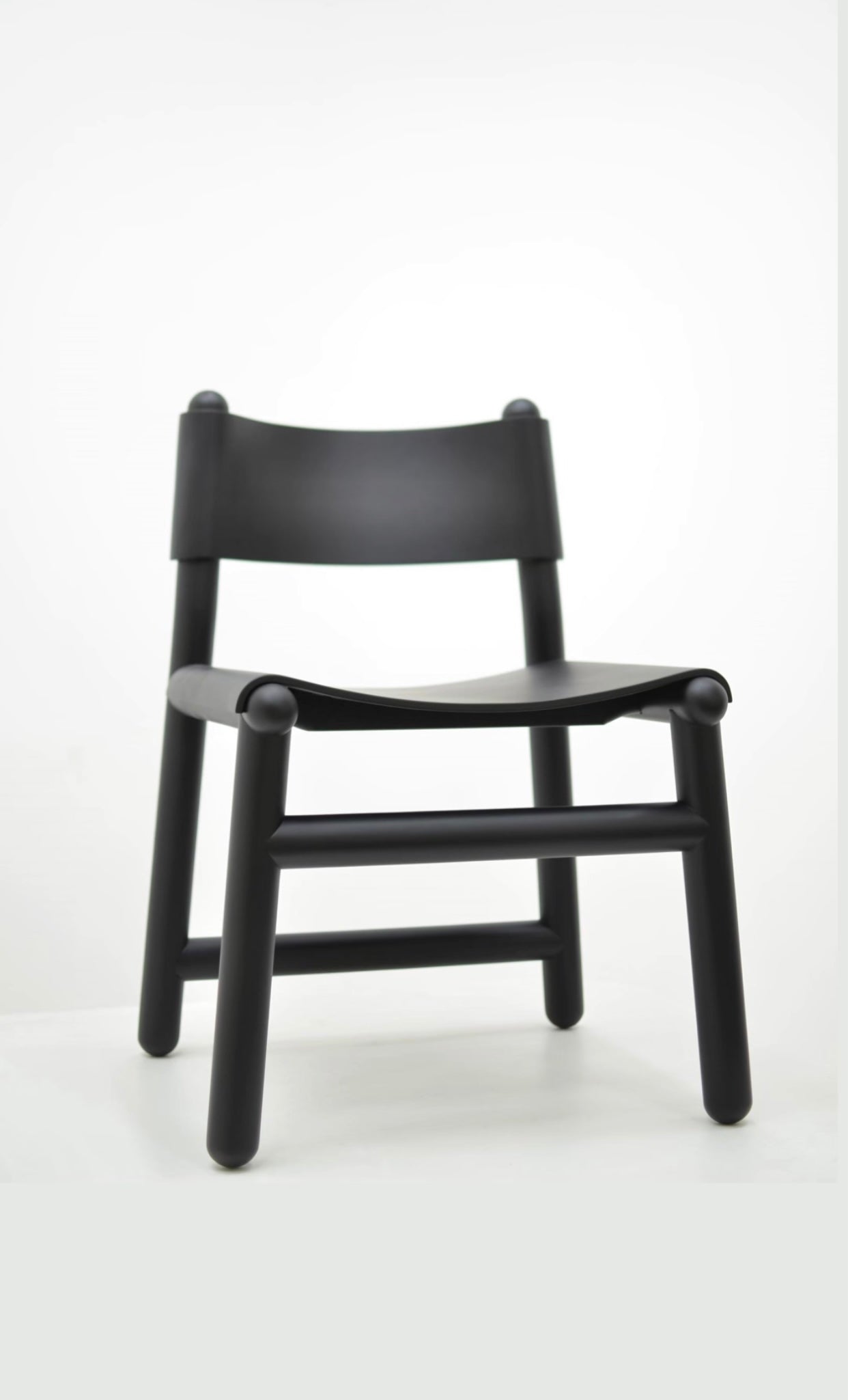 SkandiShop BRO Chair – Honest Craft, Everyday Strength