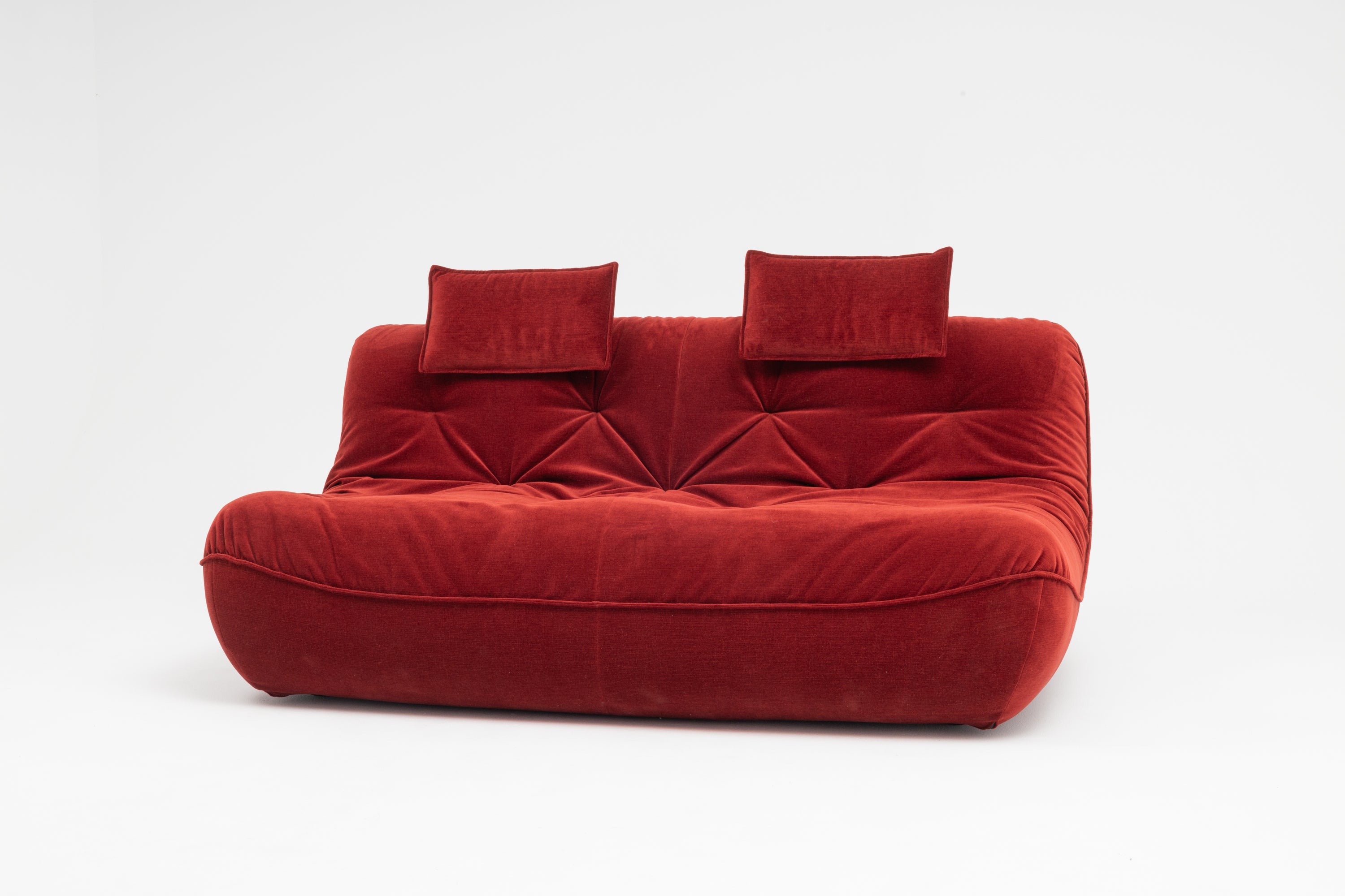 Ferro SkandiShop Two Seater with pillows
