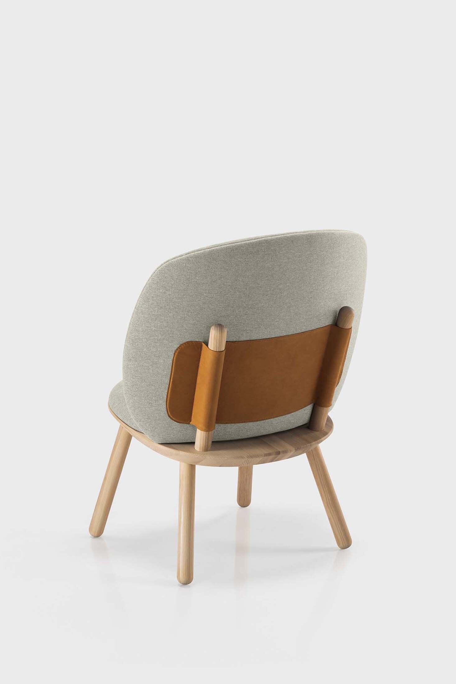 Naïve Low Chair Natural Ash