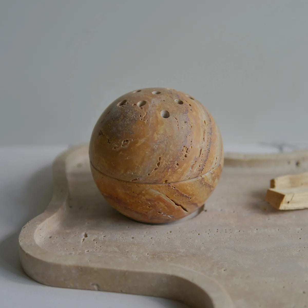 SkandiShop D10.5CM Beige Yellow Travertine Incense Holder Home Hotel Tabletop Marble Incense Burner