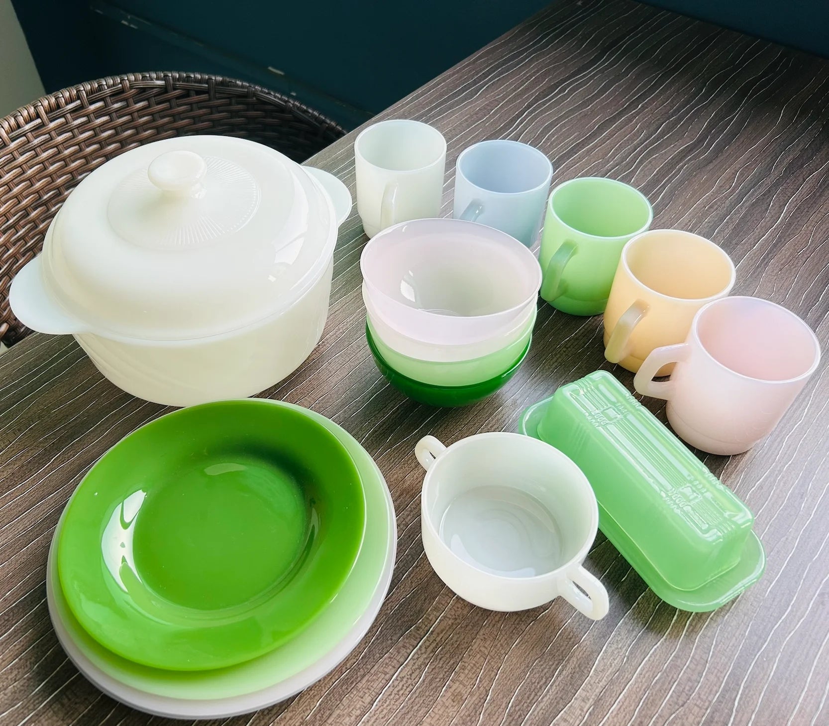 Jade Aura Glass Bowl Set