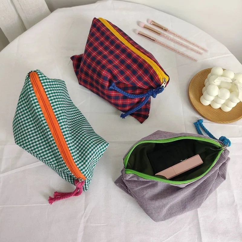 Chic Plaid Cotton-Linen Makeup Bag