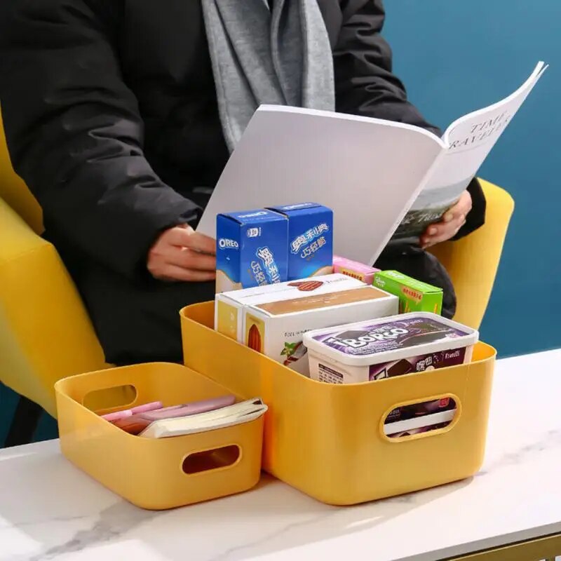 SkandiShop S/M/L Plastic Storage Box Kitchen Sundries Storage Baskets With Handle