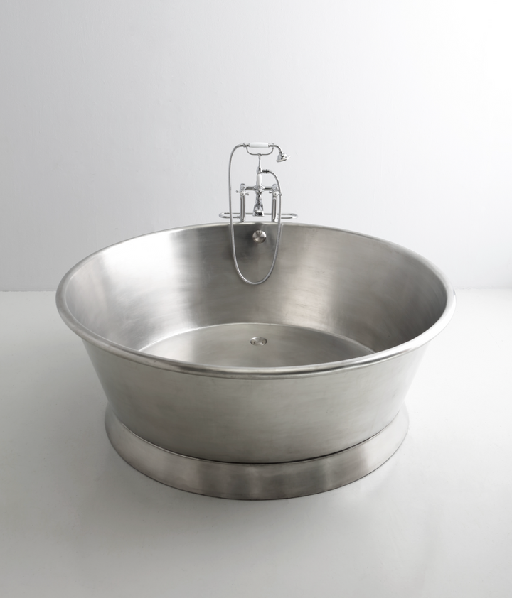 Circle Brushed Copper Bathtub