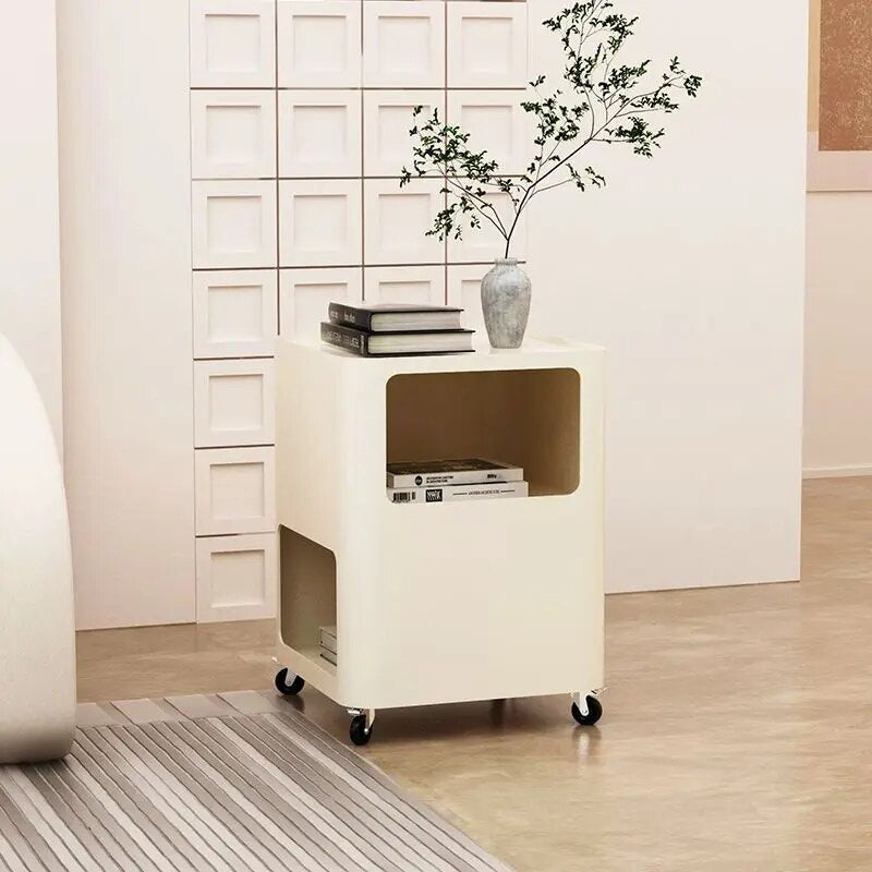 SkandiShop Jörn Side Table with rollers